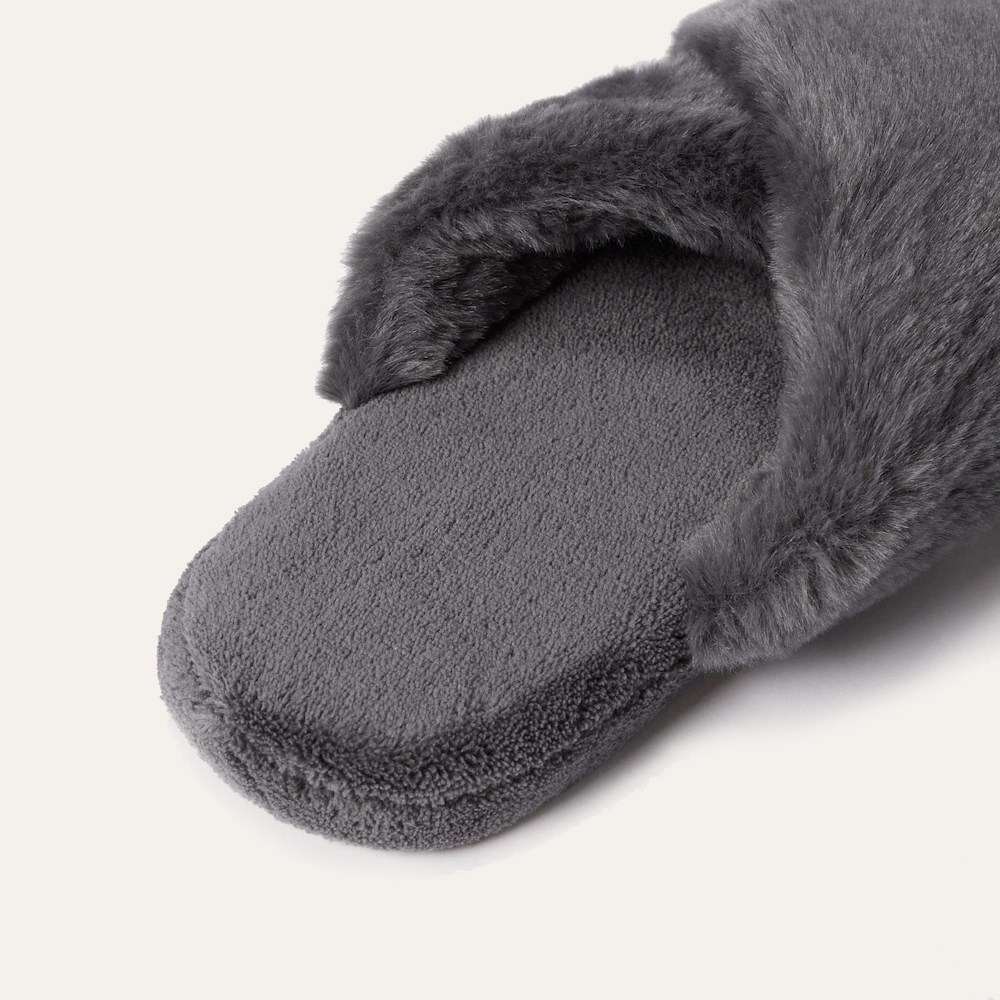 fleece-furry-slippers